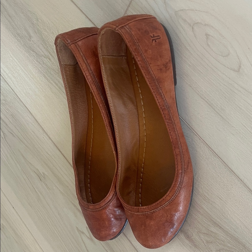 FRYE AND CO. Brown Flats - Picture 8 of 11